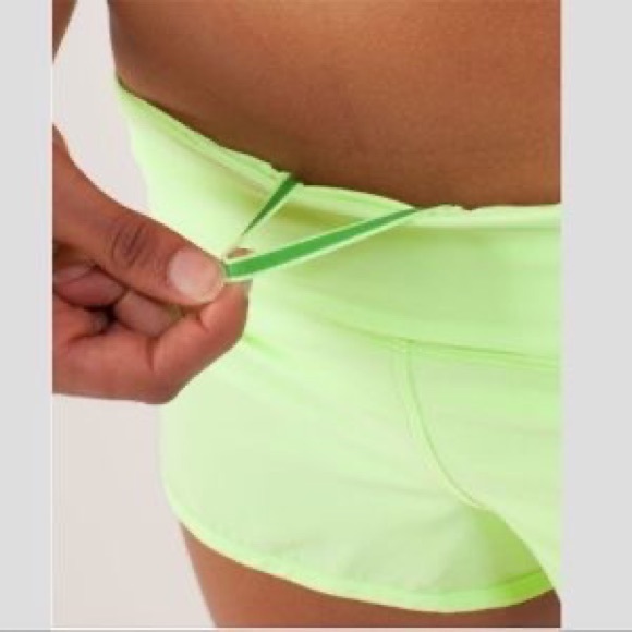 Lululemon Run: Speed Short in
Faded Zap. Size 2.
Pristine Condition. - Picture 3 of 9